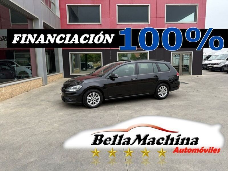Negro Usado 2018 VW Golf VII Familiar | 11.250 € (Precio justo) - Imagen 1/4