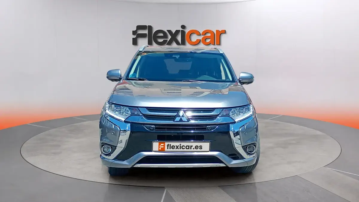 Usado Mitsubishi Outlander P-HEV 203 CV (149 kW) 2017 Gris SUV
