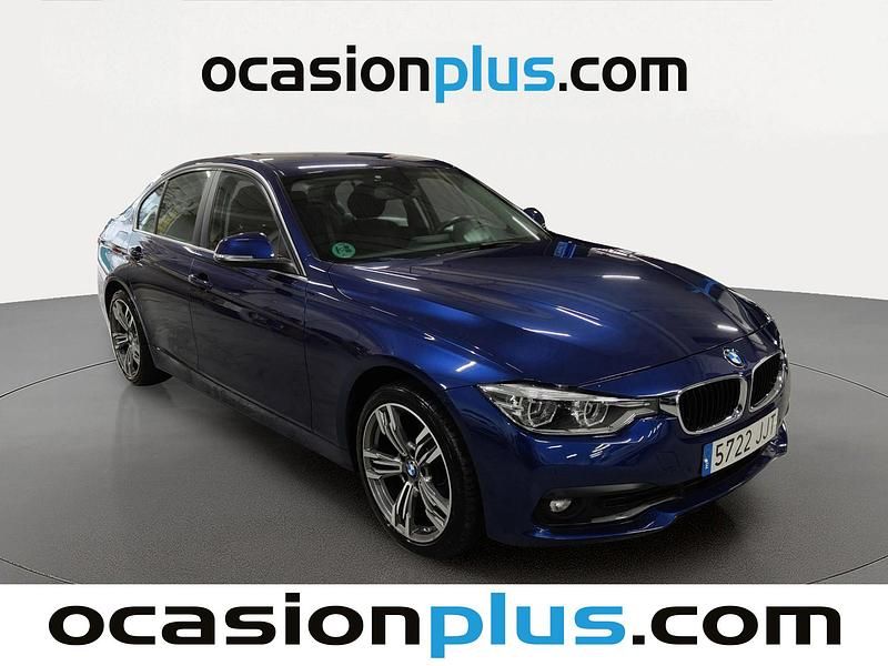 Usado BMW 318 150 CV (110 kW) 2015 Azul Berlina