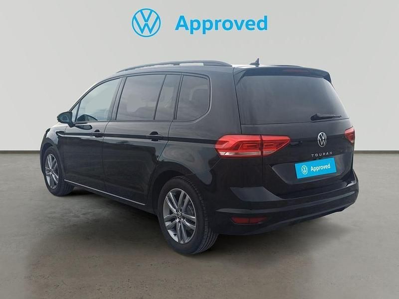 Usado VW Touran 150 CV (110 kW) 2025 Negro Monovolumen