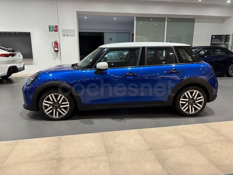 Usado Mini Cooper 114 kW (156 CV) 2025 Azul Utilitario