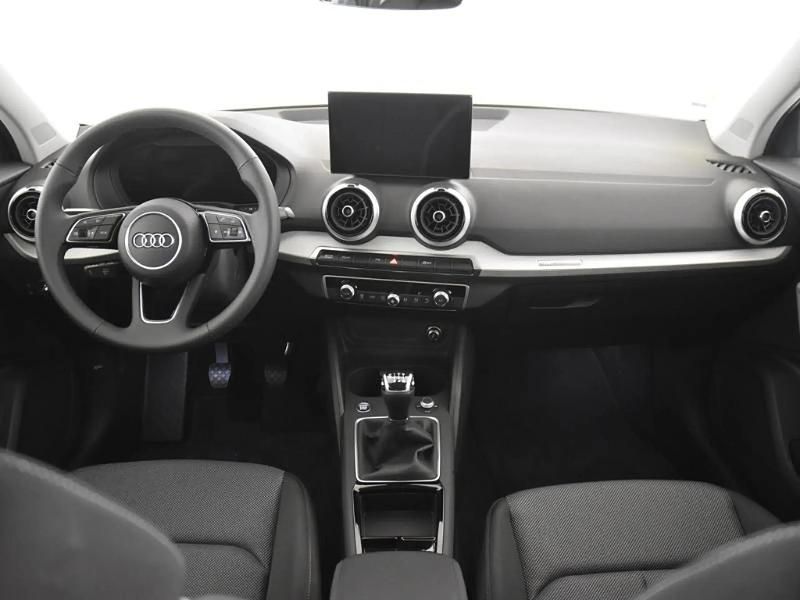 Usado Audi Q2 116 CV (85 kW) 2025 Gris/plata SUV