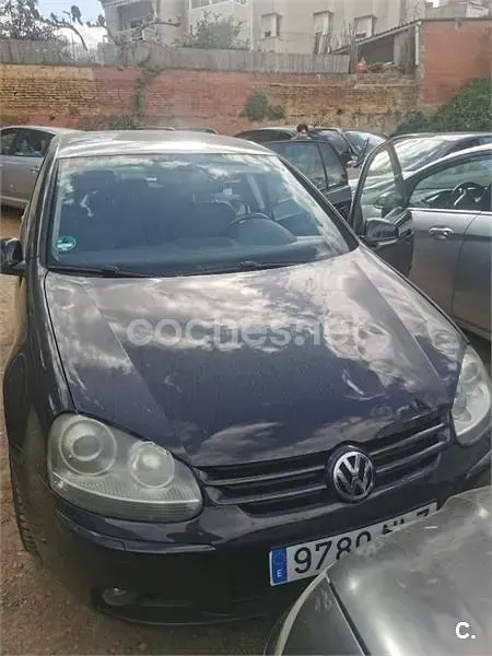 Usado VW Golf V Highline 140 CV (102 kW) 2007 Negro Berlina
