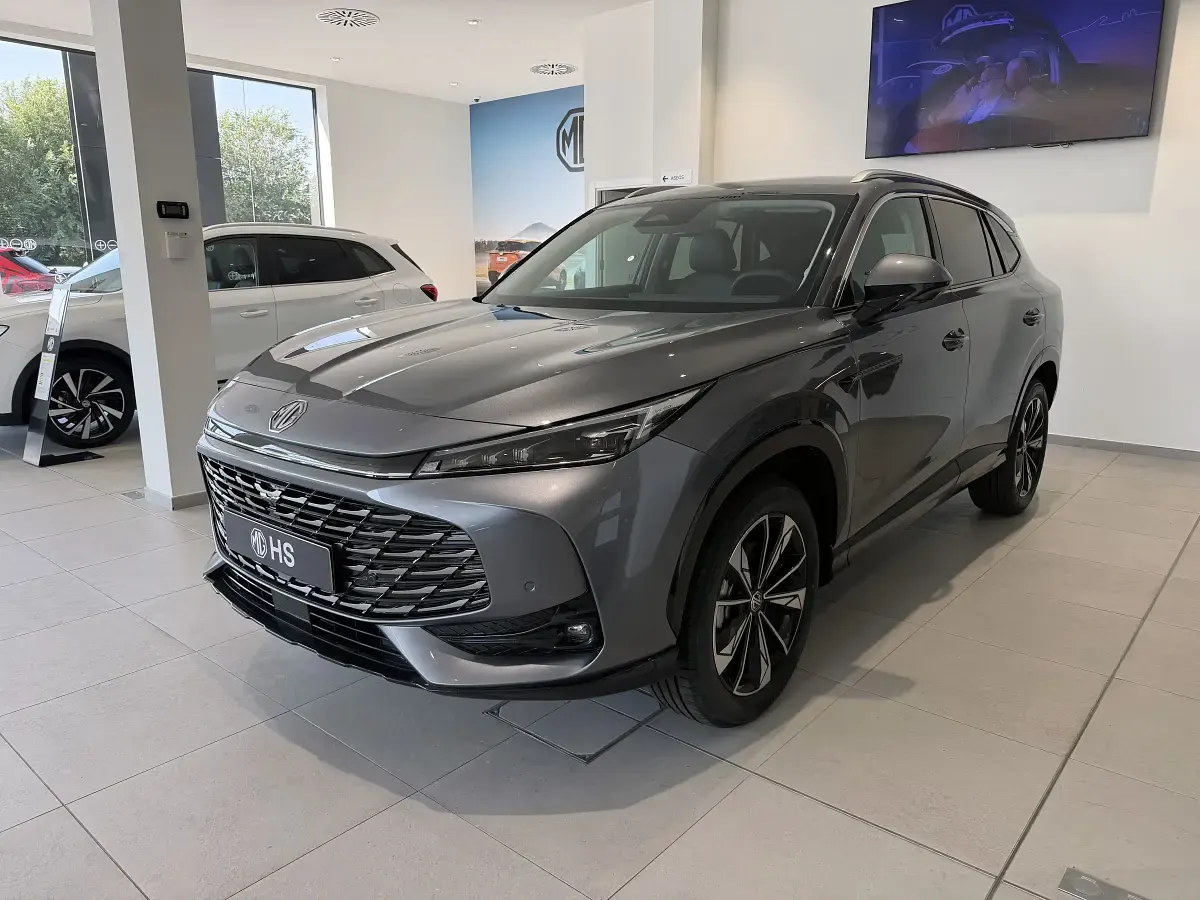 Nuevo MG HS Luxury 170 CV (125 kW) 2026 Gris SUV
