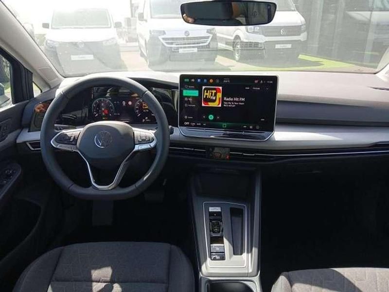 Usado VW Golf VIII 150 CV (110 kW) 2025 Gris Berlina