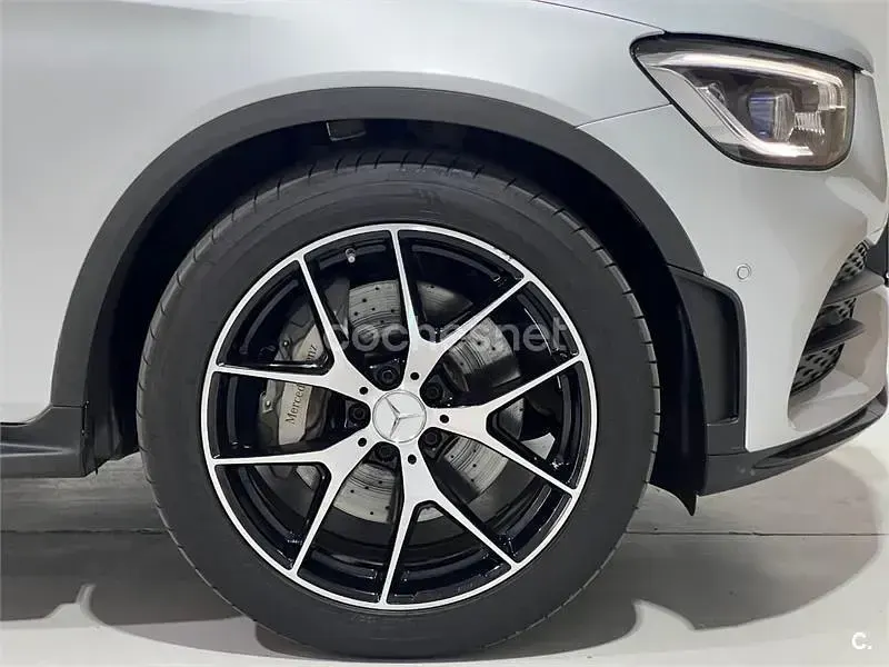 Usado Mercedes GLC300 245 CV (180 kW) 2020 Gris / plata SUV
