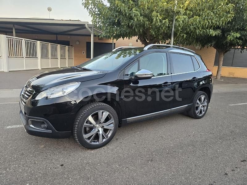 Negro Usado 2016 Peugeot 2008 Allure SUV | 9490 € (Precio justo) - Imagen 1/4