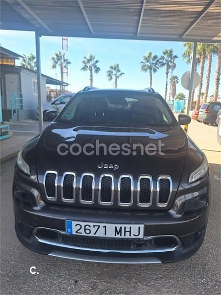 Gris / plata Usado 2015 Jeep Cherokee Night Eagle SUV | 20.000 € (Un poco caro) - Imagen 1/4