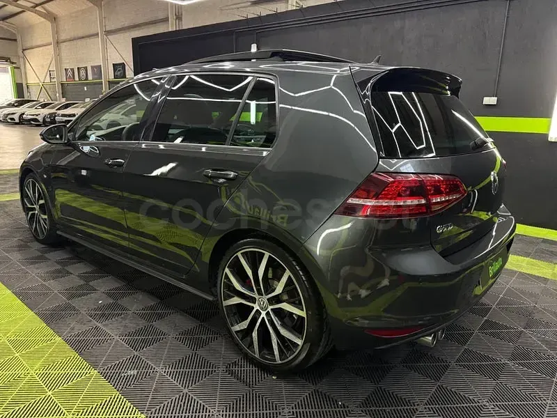 Usado VW Golf VII GTD 184 CV (135 kW) 2017 Gris / plata Berlina