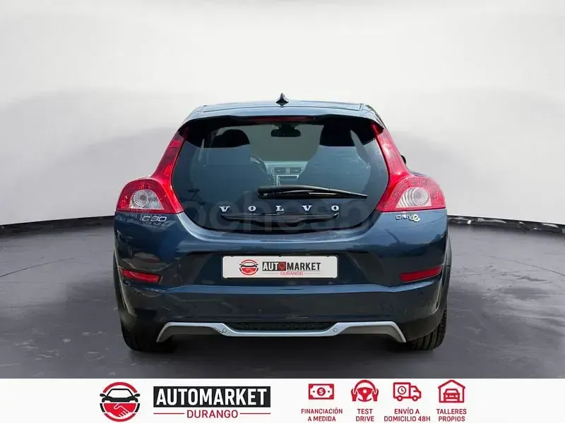 Usado Volvo C30 Momentum 115 CV (84 kW) 2011 Negro Utilitario