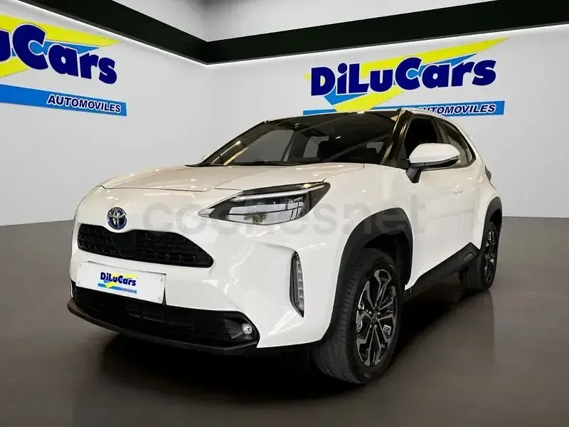 Usado Toyota Yaris Cross Active 116 CV (85 kW) 2022 Blanco SUV