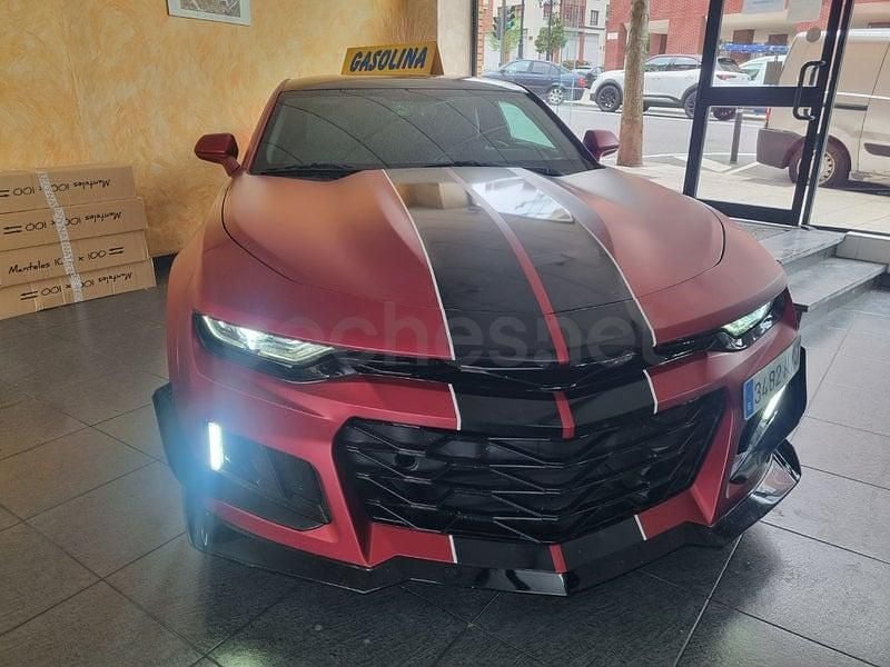 Usado Chevrolet Camaro 405 CV (297 kW) 2015 Granate Coupe
