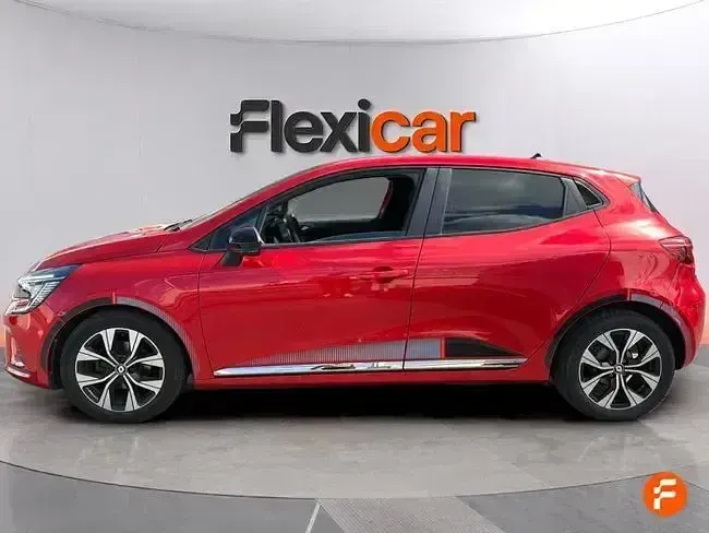 Usado Renault Clio SE 65 CV (47 kW) 2023 Rojo Utilitario