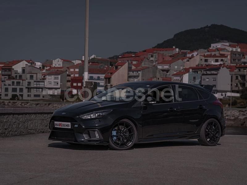 Negro Usado 2017 Ford Focus RS Berlina | 28.900 € - Imagen 1/4