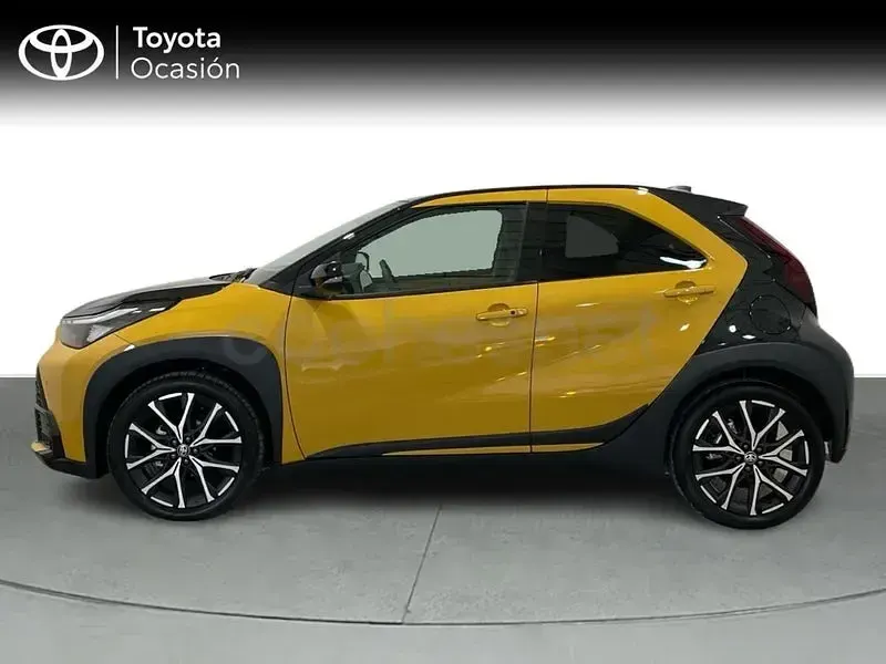 Nuevo Toyota Aygo X Sport 116 CV (85 kW) 2026 Amarillo SUV