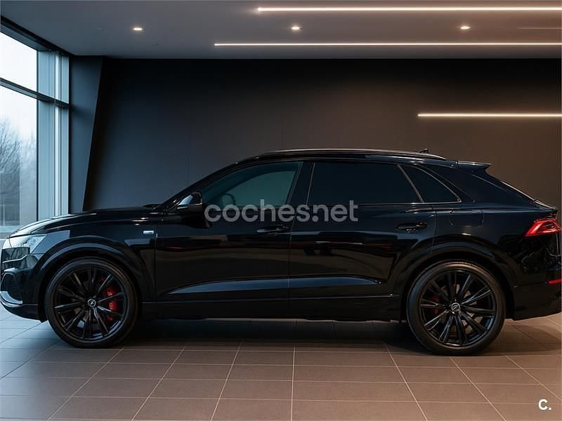 Negro Usado 2025 Audi Q8 Black Edition SUV | 105.500 € - Imagen 1/4