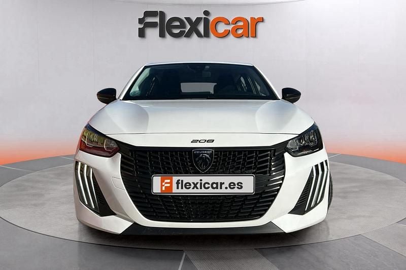 Usado Peugeot 208 Active 102 CV (75 kW) 2024 Blanco Utilitario