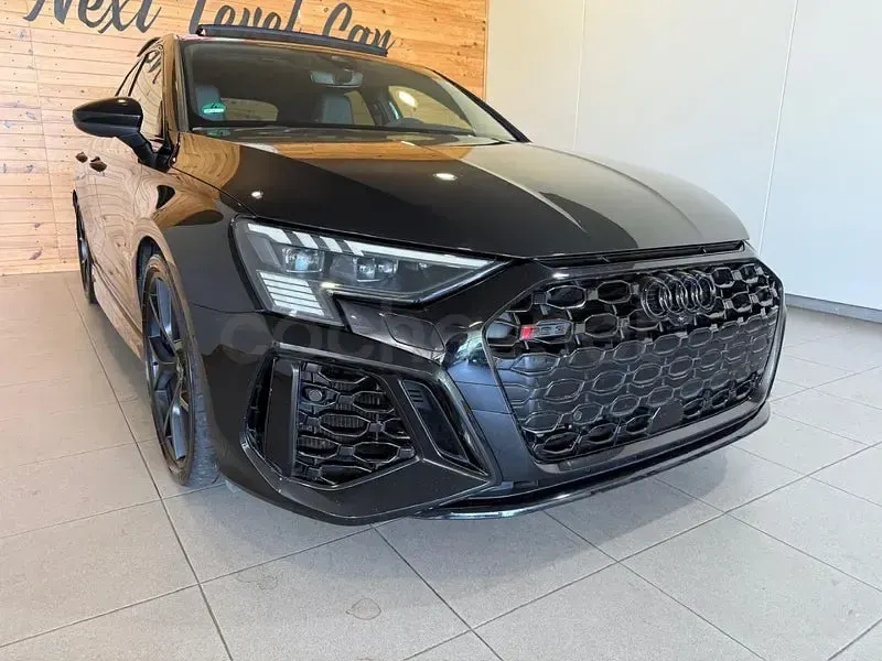 Usado Audi RS3 400 CV (294 kW) 2023 Negro Berlina