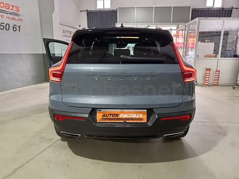 Usado Volvo XC40 R-Design 150 CV (110 kW) 2020 Azul SUV