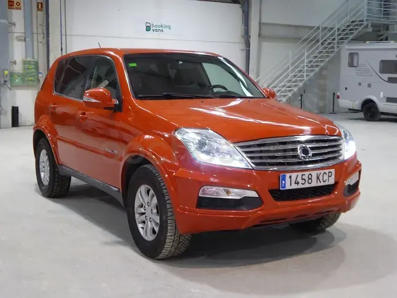 Usado SsangYong Rexton Limited 178 CV (130 kW) 2017 Rojo SUV