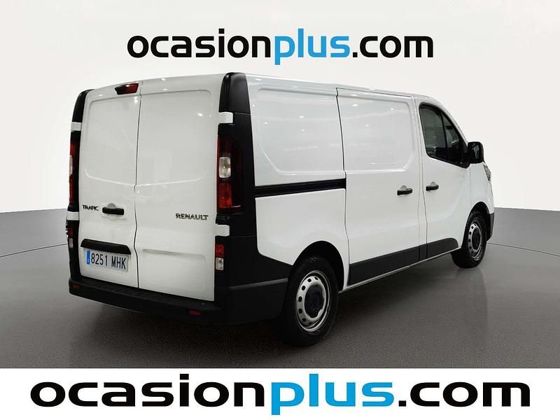 Usado Renault Trafic 130 CV (95 kW) 2023 Blanco Monovolumen