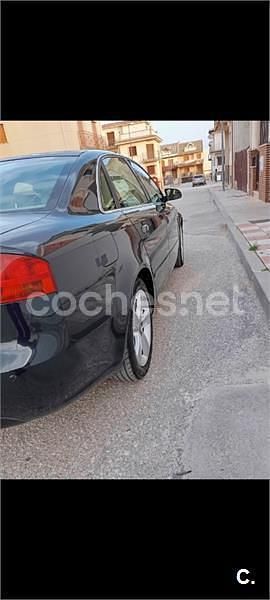 Usado Audi A4 143 CV (105 kW) 2008 Azul Familiar
