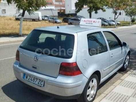 Usado VW Golf IV 110 CV (80 kW) 2000 Gris / plata Berlina