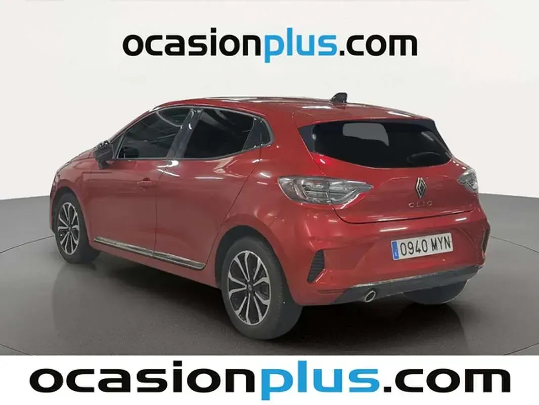 Usado Renault Clio V Techno 91 CV (66 kW) 2025 Rojo Utilitario