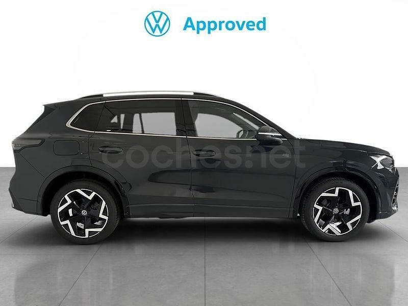 Usado VW Tiguan R-line 150 CV (110 kW) 2025 Gris / plata SUV