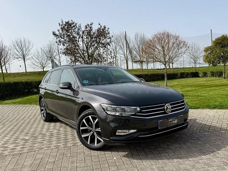 Usado VW Passat Executive 150 CV (110 kW) 2021 Gris / plata Familiar