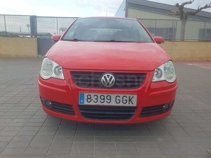 Usado VW Polo 80 CV (58 kW) 2008 Rojo Utilitario