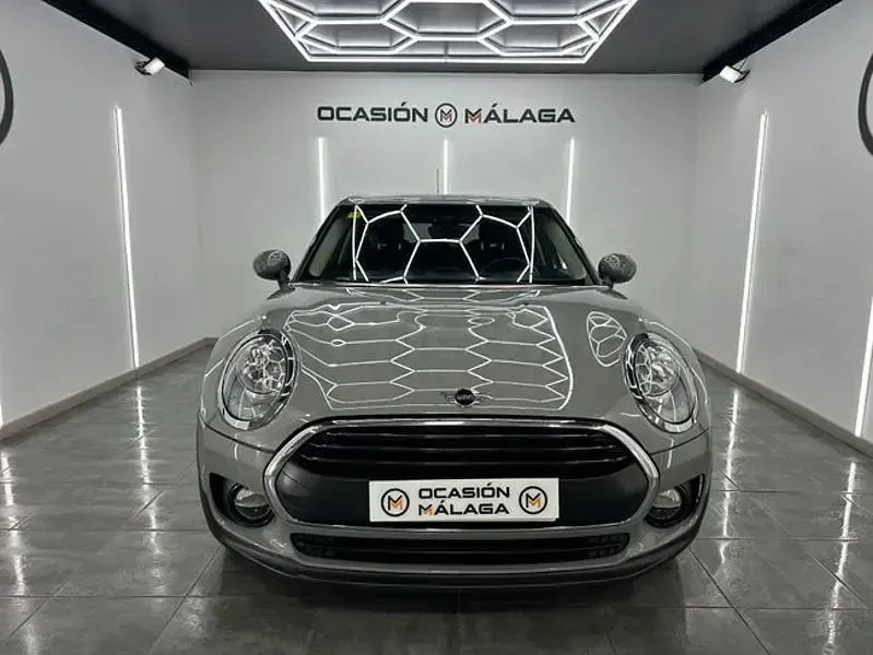 Usado Mini One D Clubman 116 CV (85 kW) 2018 Gris / plata Familiar