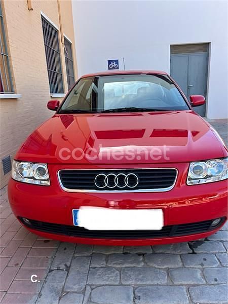 Usado Audi A3 Ambition 110 CV (80 kW) 2001 Rojo Utilitario