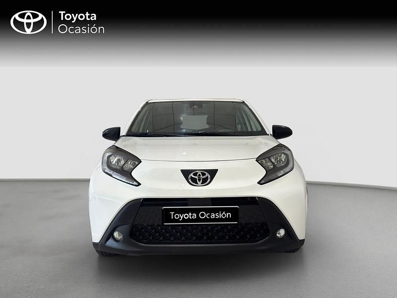 Usado Toyota Aygo X Play 72 CV (52 kW) 2024 Blanco SUV