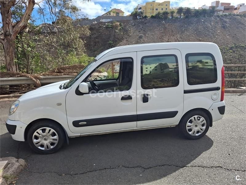 Blanco Usado 2009 Renault Kangoo Monovolumen | 2900 € (Super precio) - Imagen 1/4
