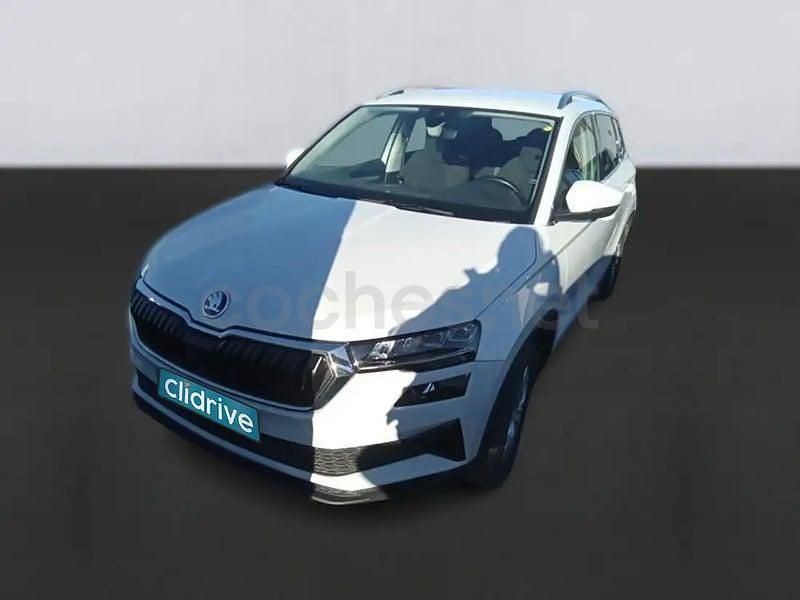 Usado Skoda Karoq Ambition 150 CV (110 kW) 2022 Amarillo SUV