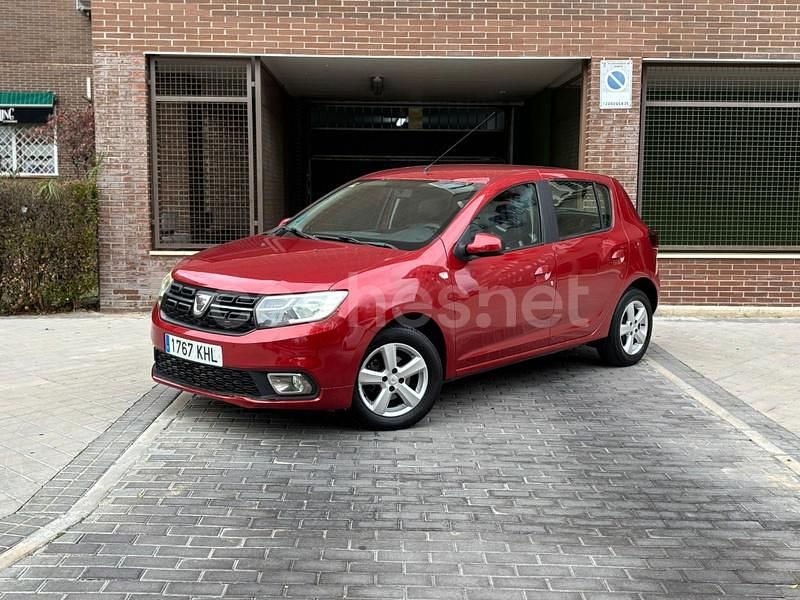 Usado Dacia Sandero Ambiance 90 CV (66 kW) 2018 Rojo Berlina
