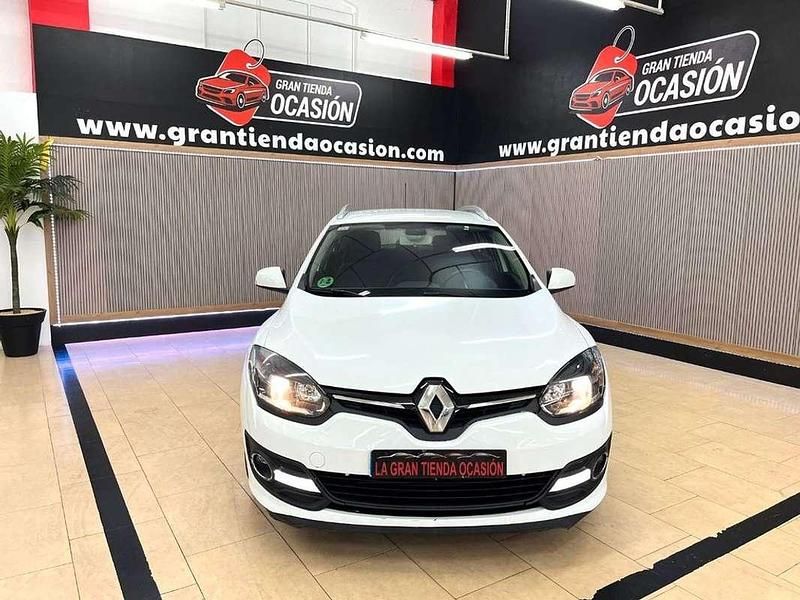 Usado Renault Mégane GrandTour Business 95 CV (69 kW) 2016 Blanco Familiar