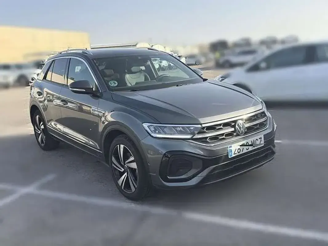 Usado VW T-Roc R-line 150 CV (110 kW) 2022 Gris SUV