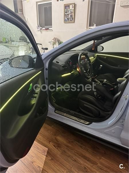 Usado Hyundai i30 280 CV (205 kW) 2022 Azul Berlina