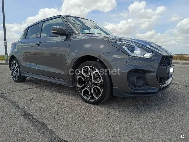 Usado Suzuki Swift Sport 140 CV (102 kW) 2019 Gris / plata Utilitario