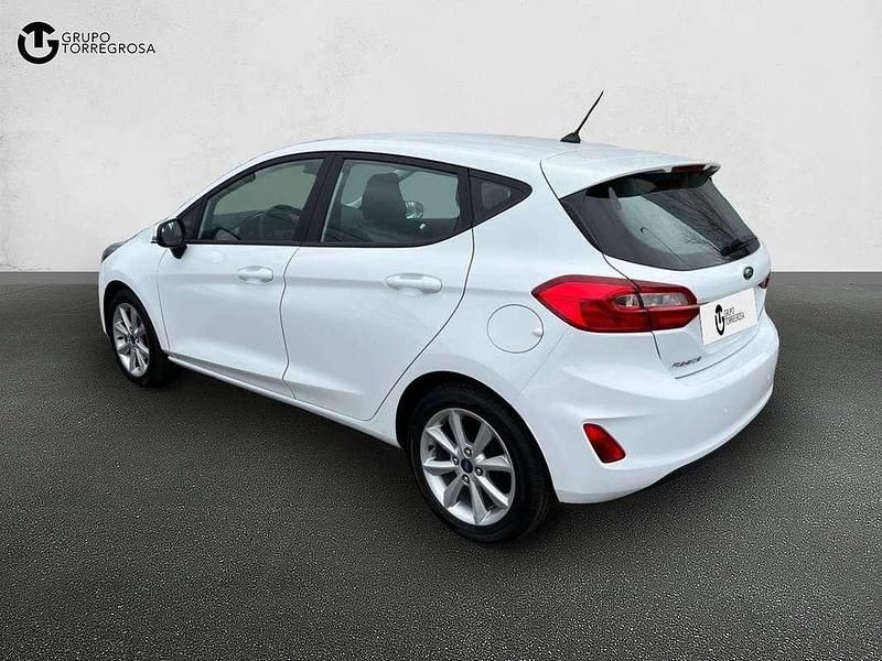 Usado Ford Fiesta Trend 86 CV (63 kW) 2019 Blanco Utilitario