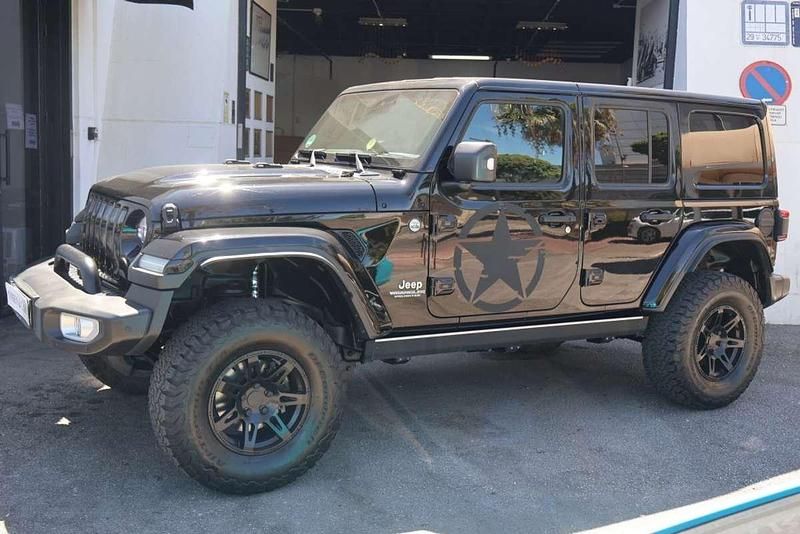 Usado Jeep Wrangler Sahara 268 CV (197 kW) 2021 Negro SUV