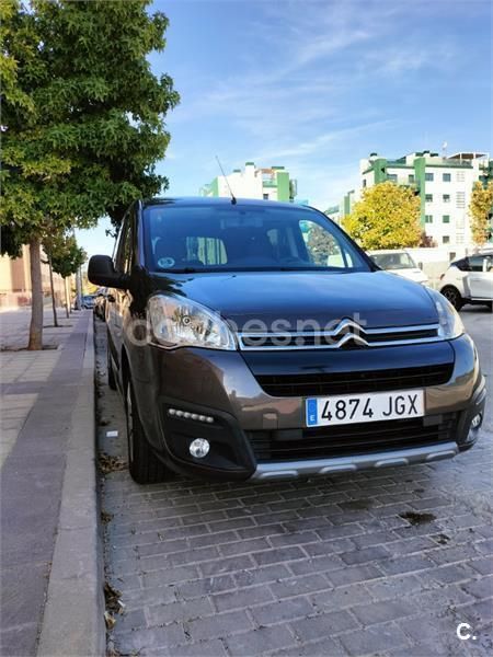Gris / plata Usado 2015 Citroën Berlingo Tonic Monovolumen | 5500 € (Precio justo) - Imagen 1/2