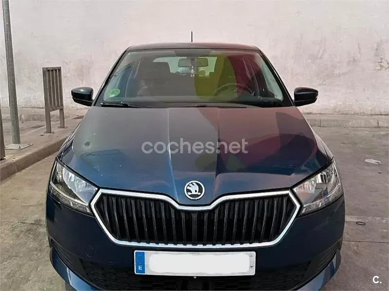 Usado Skoda Fabia Ambition 95 CV (69 kW) 2021 Negro Utilitario