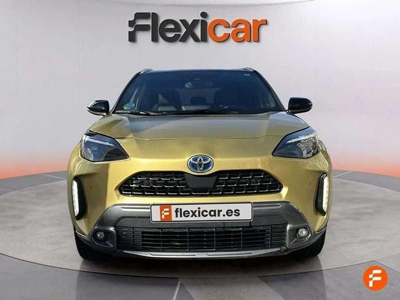 Usado Toyota Yaris Cross Edition 116 CV (85 kW) 2022 Amarillo SUV