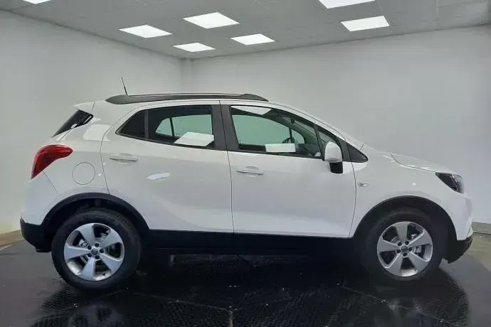 Usado Opel Mokka X Selective 140 CV (102 kW) 2019 Blanco SUV