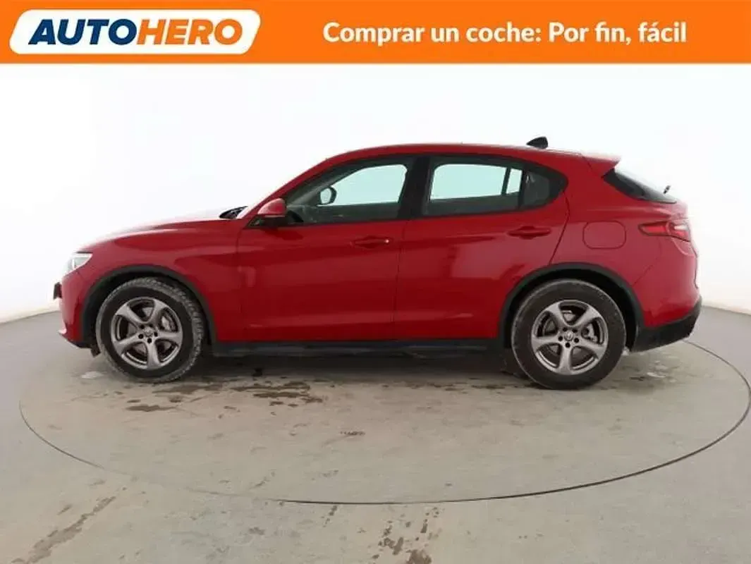Usado Alfa Romeo Stelvio 150 CV (110 kW) 2017 Rojo SUV