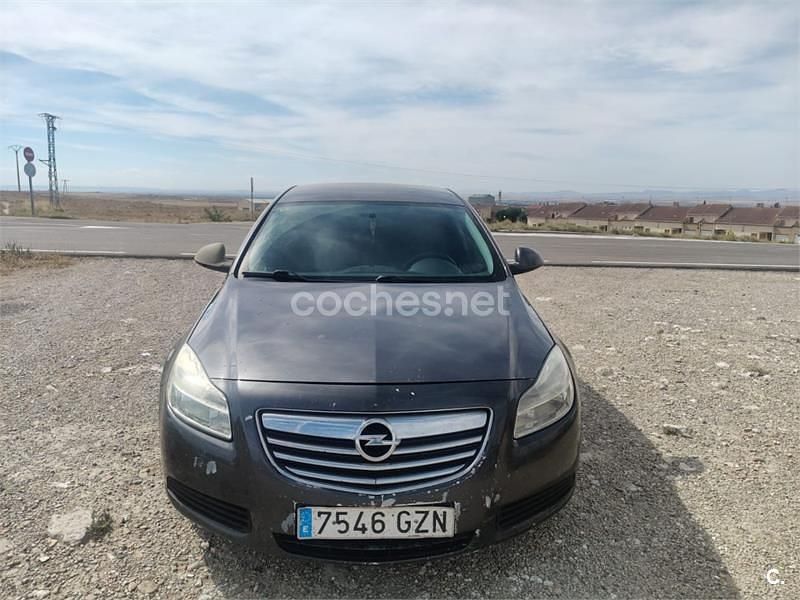 Negro Usado 2010 Opel Insignia Edition Berlina | 4000 € (Buen precio) - Imagen 1/4