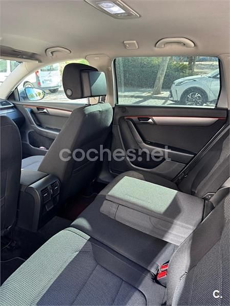 Gris / plata Usado 2011 VW Passat Alltrack Familiar | 7900 € - Imagen 1/4
